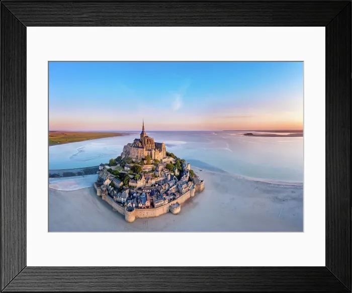 Framed Print : Mont Saint Michel, Manche, Normandy, France Framed Print : Mont Saint Michel, Manche, Normandy, France