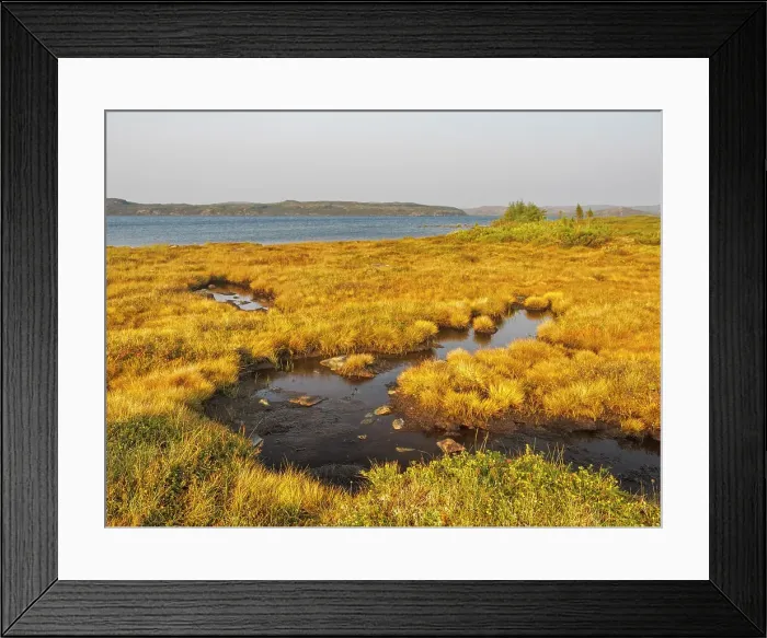 Framed Print : Wolf Lake on the tundra in Nunavik, Quebec, Canada Framed Print : Wolf Lake on the tundra in Nunavik, Quebec, Canada