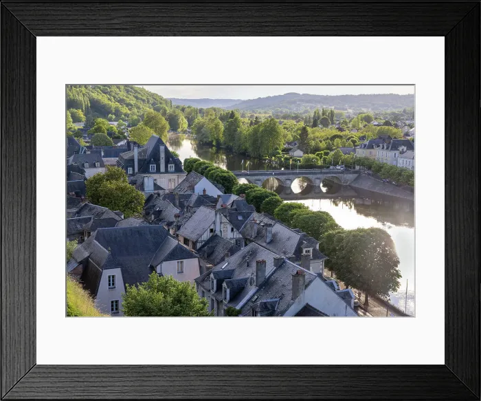 Framed Print : Terrasson-Lavilledieu old town and Vezere river, Dordogne, Perigord Noir, Nouvelle Aquitaine, France Framed Print : Terrasson-Lavilledieu old town and Vezere river, Dordogne, Perigord Noir, Nouvelle Aquitaine, France