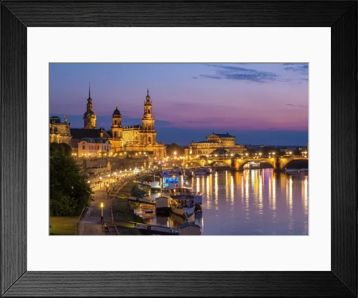 Framed Print : View across the Elbe river to the Old Town & Residenzschloss (Dresden Castle), Dresden, Saxony, Germany Framed Print : View across the Elbe river to the Old Town & Residenzschloss (Dresden Castle), Dresden, Saxony, Germany