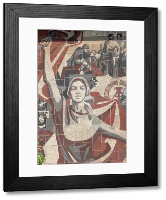 Framed Print : Communist propaganda mural on the Palace of Culture, Dresden, Saxony, Germany