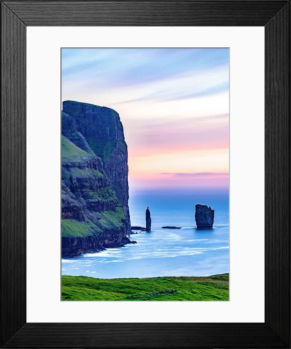 Framed Print : Romantic sky at sunset over Risin and Kellingin sea stacks washed by ocean waves, Eysturoy island, Faroe Islands Framed Print : Romantic sky at sunset over Risin and Kellingin sea stacks washed by ocean waves, Eysturoy island, Faroe Islands