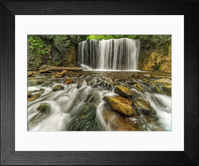 Framed Print : Hogg's Falls on the Boyne River along the Niagara Esacrpment near Flesherton, Ontario, Canada Framed Print : Hogg's Falls on the Boyne River along the Niagara Esacrpment near Flesherton, Ontario, Canada