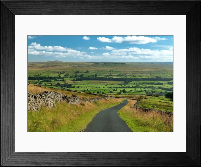 Framed Print : Road into Wensleydale, Yorkshire Dales National Park, England Framed Print : Road into Wensleydale, Yorkshire Dales National Park, England