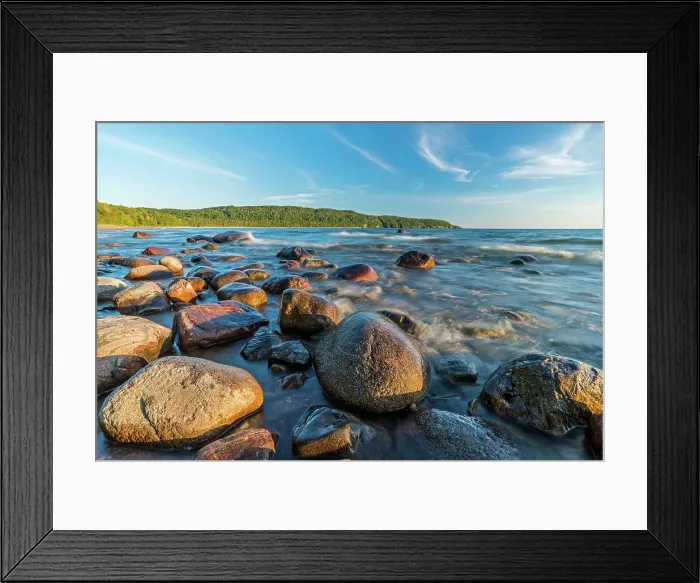 Framed Print : Boulders on the beach at Gargantua Harbour in Lake Superior Provincial Park, Ontario, Canada Framed Print : Boulders on the beach at Gargantua Harbour in Lake Superior Provincial Park, Ontario, Canada