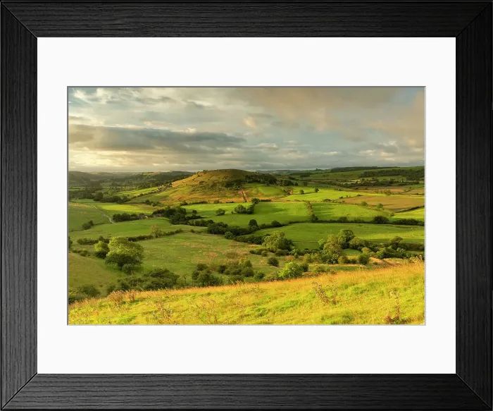 Framed Print : View from Chrome Hill, Peak District National Park, Derbyshire, England Framed Print : View from Chrome Hill, Peak District National Park, Derbyshire, England