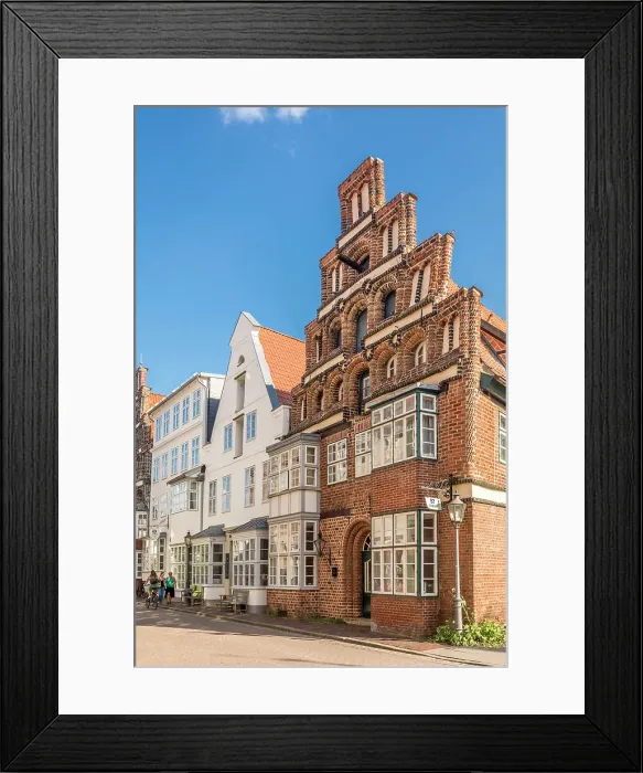 Framed Print : Historic houses in Lunertorstrasse in the old town, Luneburg, Lower Saxony, Germany Framed Print : Historic houses in Lunertorstrasse in the old town, Luneburg, Lower Saxony, Germany