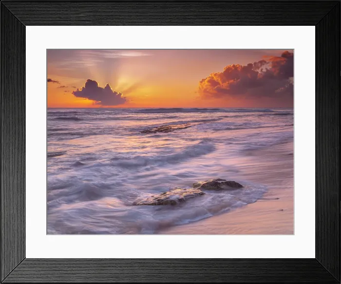 Framed Print : Sunset on the Caribbean Sea at Consuelos Beach on Grand Cayman, Cayman Islands, British West Indies Framed Print : Sunset on the Caribbean Sea at Consuelos Beach on Grand Cayman, Cayman Islands, British West Indies
