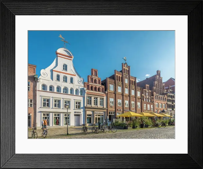 Framed Print : Historic houses at Am Sande square in the old town, Luneburg, Lower Saxony, Germany Framed Print : Historic houses at Am Sande square in the old town, Luneburg, Lower Saxony, Germany