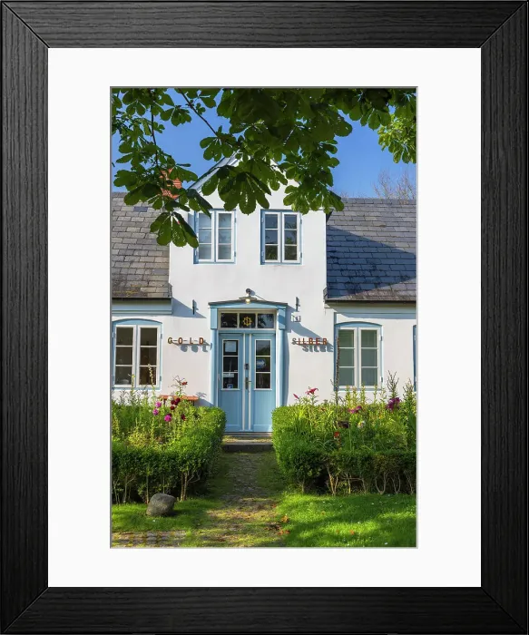 Framed Print : Traditional house, Keitum, Sylt, Schleswig Holstein, Germany Framed Print : Traditional house, Keitum, Sylt, Schleswig Holstein, Germany