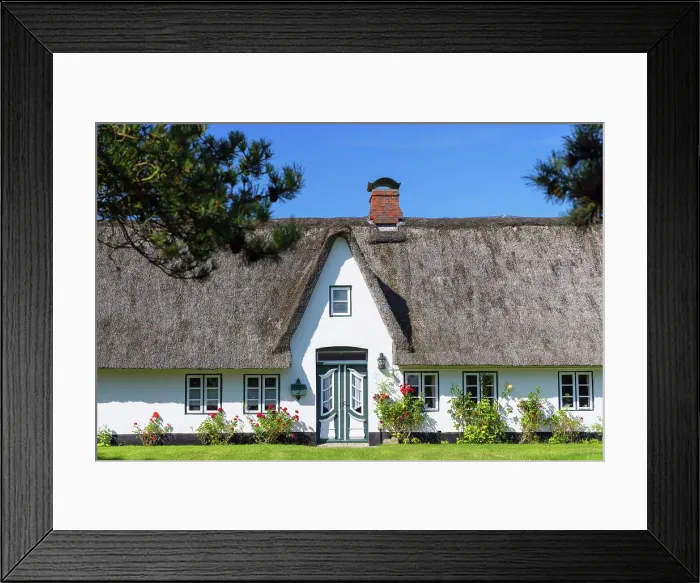 Framed Print : Traditional thatched house, Tinnum, Sylt, Schleswig Holstein, Germany Framed Print : Traditional thatched house, Tinnum, Sylt, Schleswig Holstein, Germany
