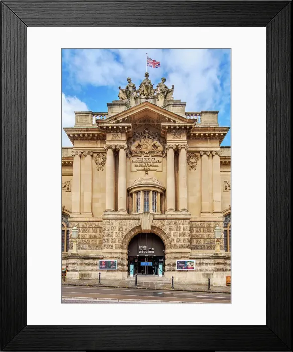 Framed Print : Bristol Museum and Art Gallery, Bristol, England, United Kingdom