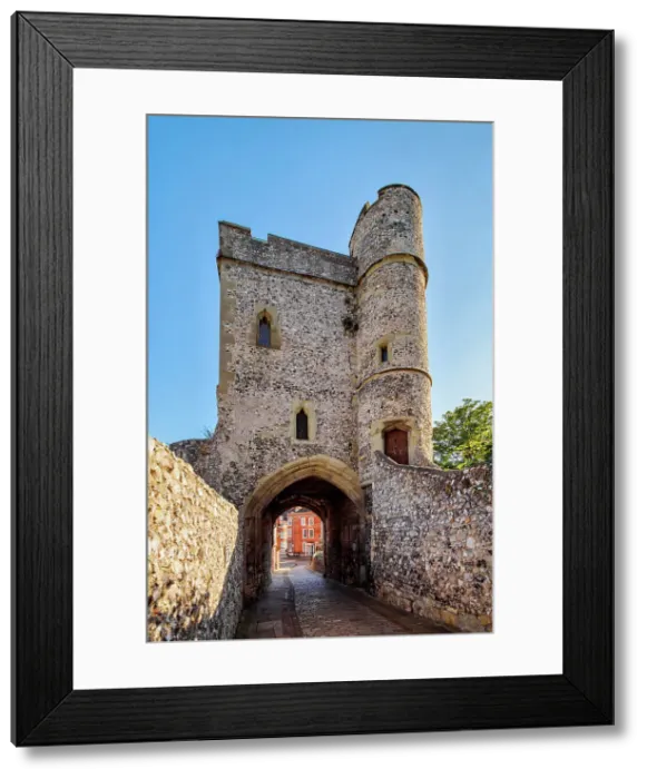 Framed Print : Castle Gate, Lewes, East Sussex, England, United Kingdom Framed Print : Castle Gate, Lewes, East Sussex, England, United Kingdom