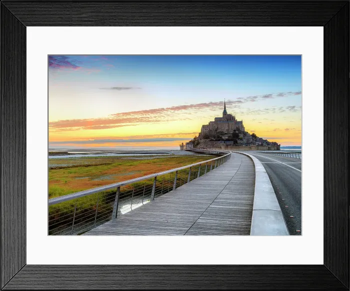 Framed Print : Mont Saint Michel, Manche, Normandy, France Framed Print : Mont Saint Michel, Manche, Normandy, France