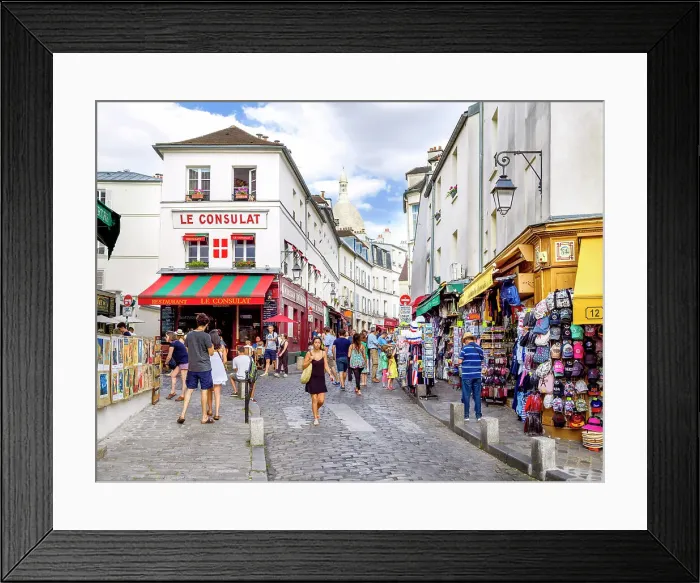 Framed Print : Le Consulat, Cafe Restaurant Montmartre, Paris, Ile de France, France Framed Print : Le Consulat, Cafe Restaurant Montmartre, Paris, Ile de France, France