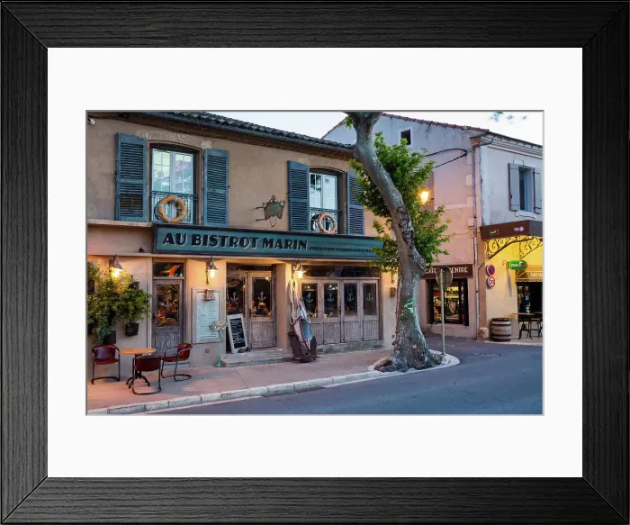 Framed Print : France, Provence, region Bouches-du-Rhone, Maussane-les-Alpilles village Framed Print : France, Provence, region Bouches-du-Rhone, Maussane-les-Alpilles village