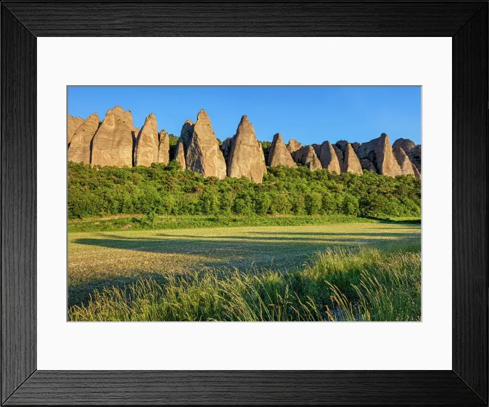 Framed Print : France, Provence, region Alpes-de-Haute-Provence, Rochers des Mees rocks Framed Print : France, Provence, region Alpes-de-Haute-Provence, Rochers des Mees rocks