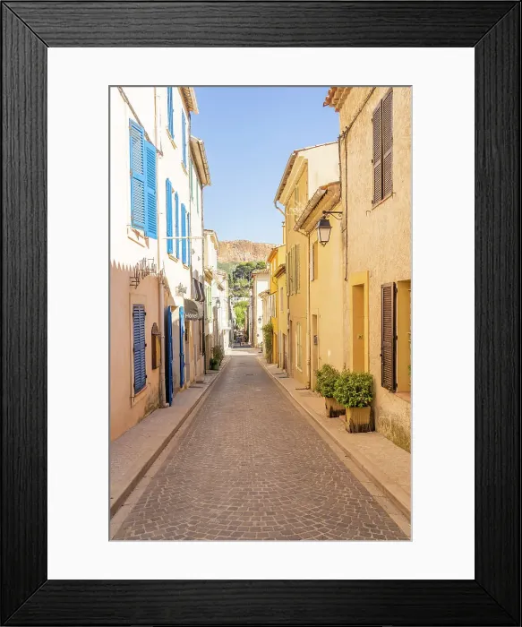 Framed Print : Narrow street in Cassis, Marseille, Provence Alpes Cote d'Azur, Bouches du Rhone, France Framed Print : Narrow street in Cassis, Marseille, Provence Alpes Cote d'Azur, Bouches du Rhone, France