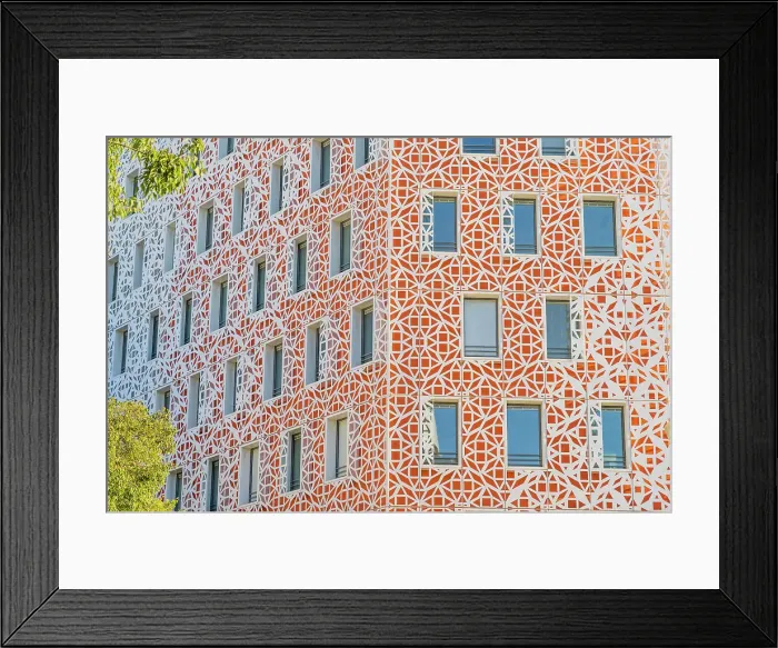 Framed Print : BNP Paribas, Marseille, Provence Alpes Cote d'Azur, Bouches du Rhone, France Framed Print : BNP Paribas, Marseille, Provence Alpes Cote d'Azur, Bouches du Rhone, France