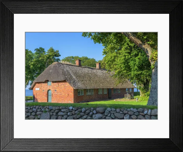 Framed Print : Altfriesisches Haus (Old Frisian House), Keitum, Sylt, Schleswig Holstein, Germany Framed Print : Altfriesisches Haus (Old Frisian House), Keitum, Sylt, Schleswig Holstein, Germany