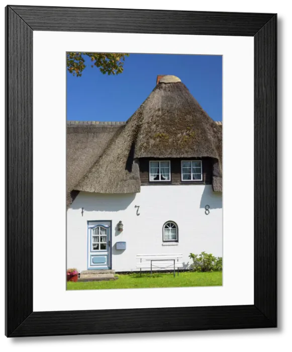 Framed Print : Traditional thatched house, Tinnum, Sylt, Schleswig Holstein, Germany Framed Print : Traditional thatched house, Tinnum, Sylt, Schleswig Holstein, Germany