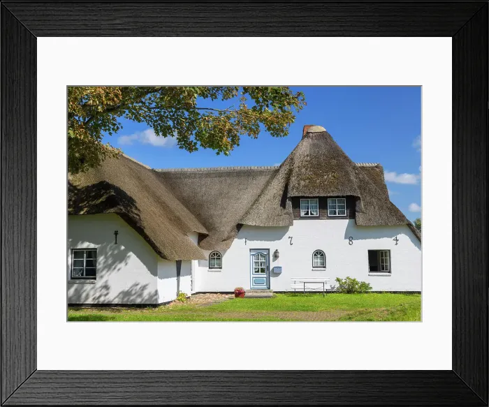 Framed Print : Traditional thatched house, Tinnum, Sylt, Schleswig Holstein, Germany Framed Print : Traditional thatched house, Tinnum, Sylt, Schleswig Holstein, Germany