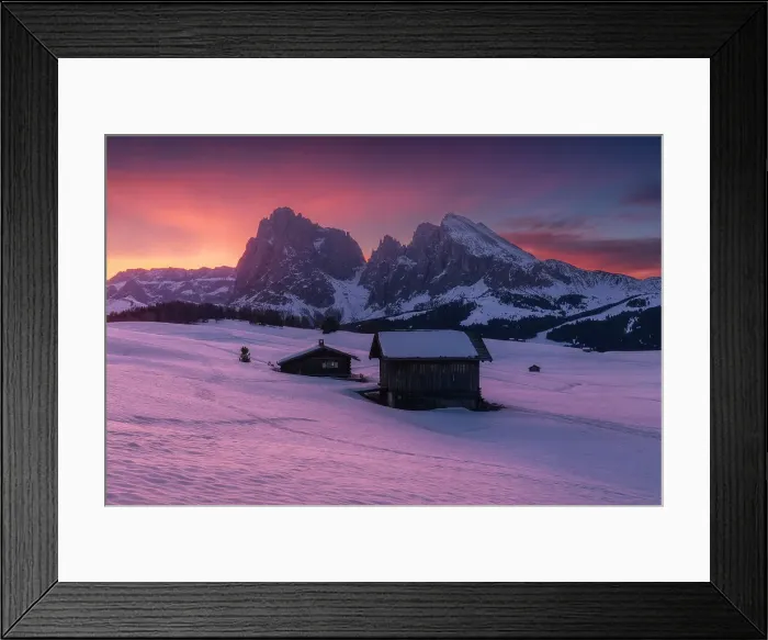 Framed Print : Sunrise at the Alpe di Siusi (Seiser Alm) on a clear winter morning. Val Gardena, Dolomites, Italy