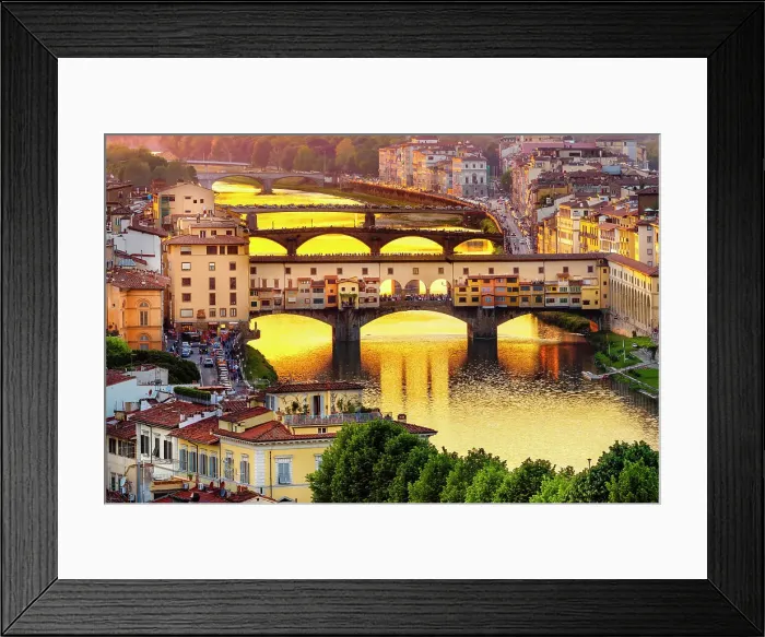Framed Print : Ponte Vecchio, Florence, Tuscany, Italy Framed Print : Ponte Vecchio, Florence, Tuscany, Italy