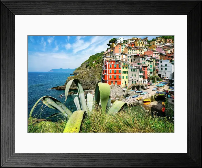 Framed Print : Riomaggiore, Cinque Terre, Parco Nazionale delle Cinque Terre, Italian Riviera, Liguria, Italy UNESCO Heritage Site Framed Print : Riomaggiore, Cinque Terre, Parco Nazionale delle Cinque Terre, Italian Riviera, Liguria, Italy UNESCO Heritage Site