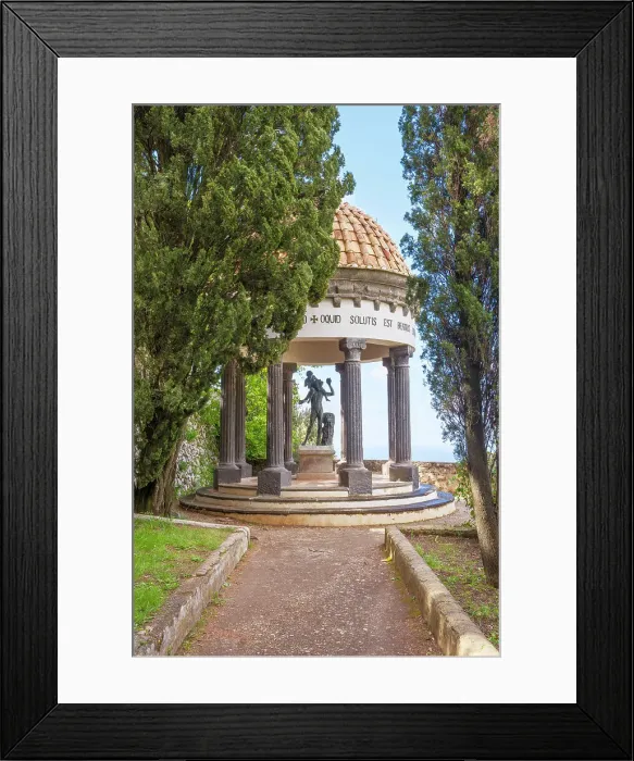 Framed Print : Garden of Villa Cimbrone Ravello, Amalfi Coast, Campania, Italy