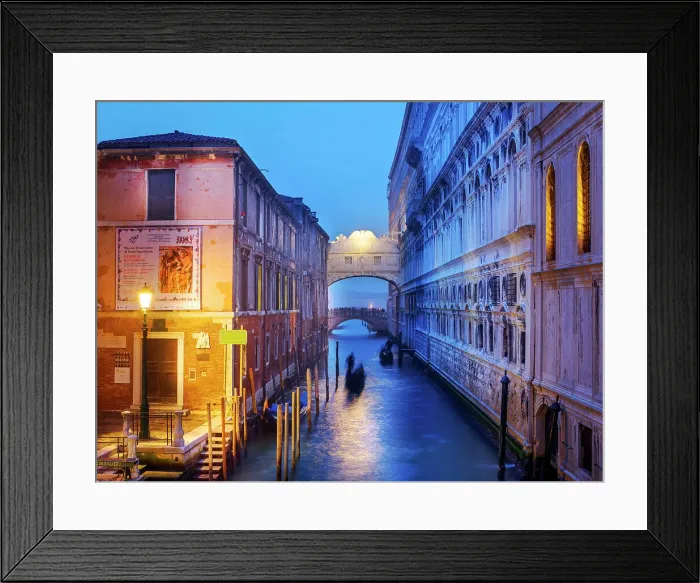 Framed Print : Bridge of Sighs, Ponte dei Sospiri, Venice, Italy Framed Print : Bridge of Sighs, Ponte dei Sospiri, Venice, Italy