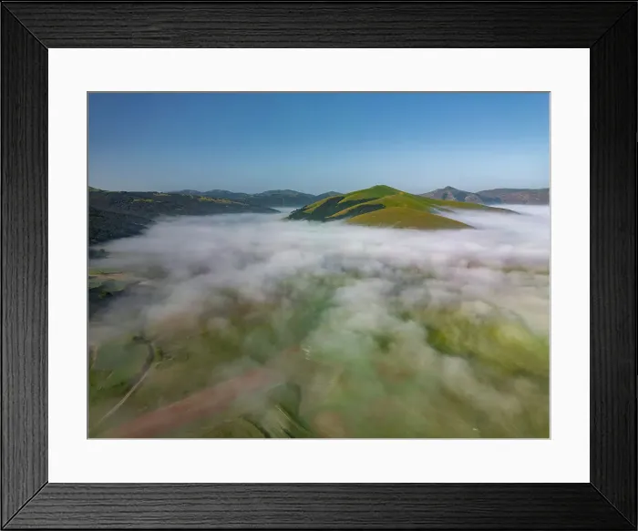 Framed Print : Low Mist over Piano Grande, Sibillini Mountains National Park, Umbria, Italy
