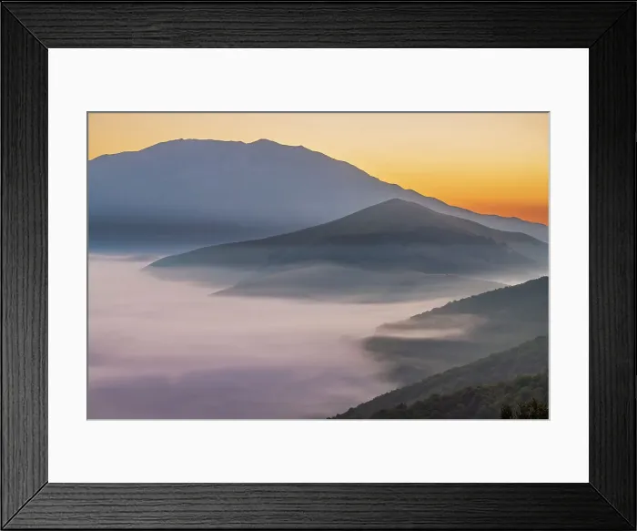 Framed Print : Dawn Mist in Sibillini Mountains National Park, Umbria, Italy