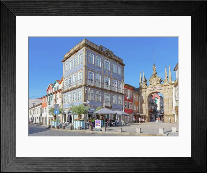 Framed Print : Arch of the New Gate (Arco da Porta Nova), Braga, Minho Province, Portugal Framed Print : Arch of the New Gate (Arco da Porta Nova), Braga, Minho Province, Portugal