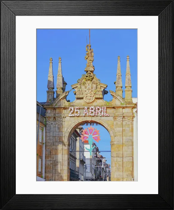Framed Print : Arch of the New Gate (Arco da Porta Nova), Braga, Minho Province, Portugal