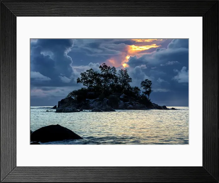 Framed Print : Seychelles, Mahe, Anse Royale beach, Indian Ocean Framed Print : Seychelles, Mahe, Anse Royale beach, Indian Ocean