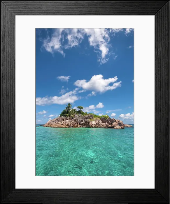 Framed Print : Seychelles, Praslin, St. Pierre island, Indian Ocean Framed Print : Seychelles, Praslin, St. Pierre island, Indian Ocean