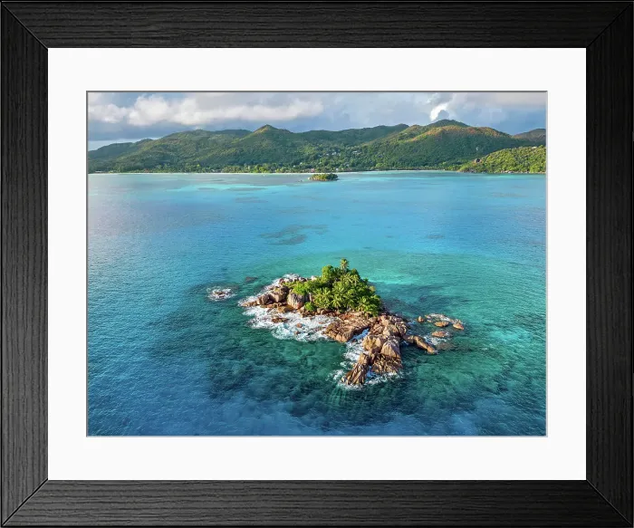 Framed Print : Seychelles, Praslin, St. Pierre island, Indian Ocean Framed Print : Seychelles, Praslin, St. Pierre island, Indian Ocean