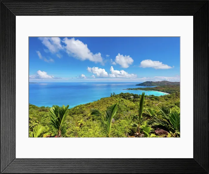 Framed Print : Seychelles, Praslin, Terrasse sur Lazio, Indian Ocean, view to Anse Lazio beach Framed Print : Seychelles, Praslin, Terrasse sur Lazio, Indian Ocean, view to Anse Lazio beach