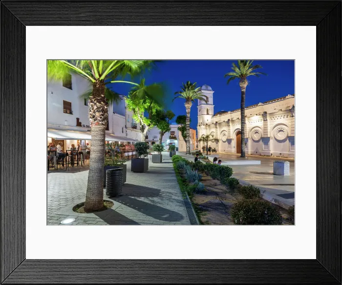 Framed Print : Plaza de Santa Catalina, Conil de la Frontera, Andalusia, Spain