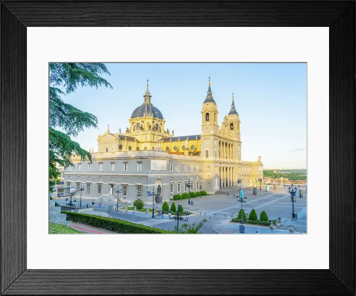 Framed Print : Catedral de la Almudena, Madrid, Spain