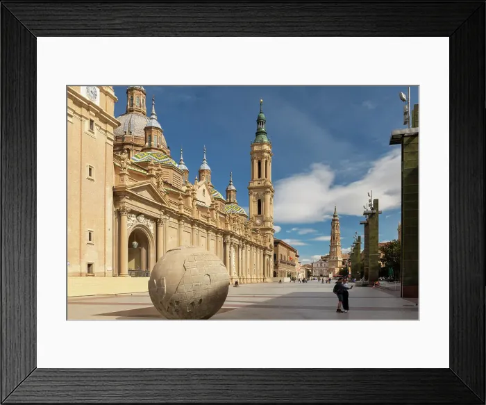 Framed Print : Plaza del Pilar Square and Basilica de Nuestra Senora del Pilar, Zaragoza, Aragon, Spain Framed Print : Plaza del Pilar Square and Basilica de Nuestra Senora del Pilar, Zaragoza, Aragon, Spain