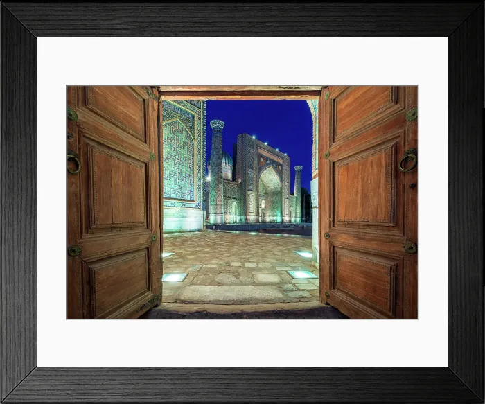 Framed Print : Sher-Dor Madrasa, Registan, Samarkand, Uzbekistan Framed Print : Sher-Dor Madrasa, Registan, Samarkand, Uzbekistan