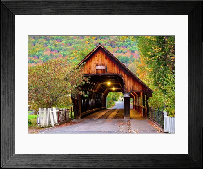 Framed Print : Middle Bridge Woodstock, Covered Bridge, Vermont, New England, USA Framed Print : Middle Bridge Woodstock, Covered Bridge, Vermont, New England, USA