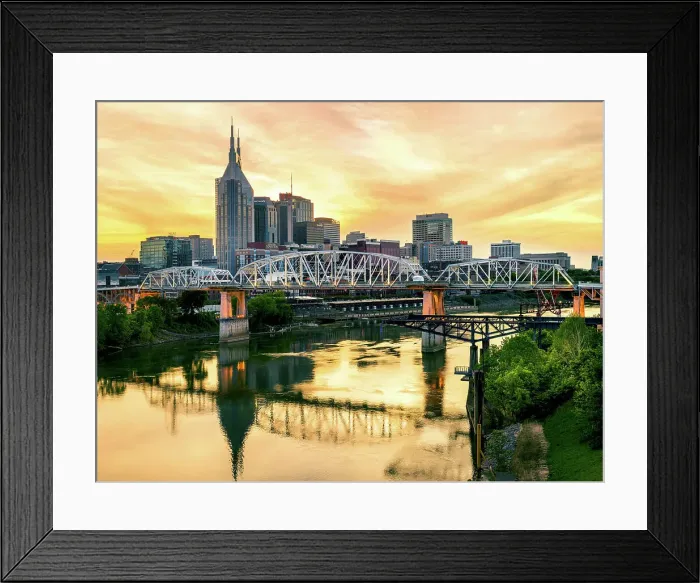 Framed Print : Skyline of Nashville with Shelby Bridge, Cumberland River, Nashville, Tennessee, USA Framed Print : Skyline of Nashville with Shelby Bridge, Cumberland River, Nashville, Tennessee, USA