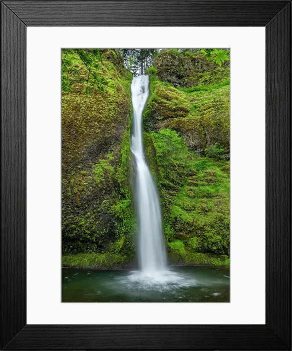 Framed Print : Horsetail Falls, Columbia River Gorge, Oregon, USA Framed Print : Horsetail Falls, Columbia River Gorge, Oregon, USA