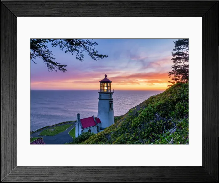 Framed Print : Haceta Head Lighthouse at Sunset, Oregon, USA Framed Print : Haceta Head Lighthouse at Sunset, Oregon, USA
