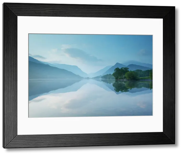 Framed Print : Llyn Padarn, Llanberis, Snowdonia National Park, North Wales, UK Framed Print : Llyn Padarn, Llanberis, Snowdonia National Park, North Wales, UK