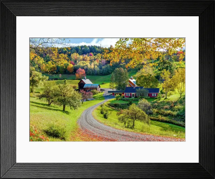 Framed Print : Sleepy Hollow Farm in Autumn, Woodstock Vermont, New England, USA Framed Print : Sleepy Hollow Farm in Autumn, Woodstock Vermont, New England, USA