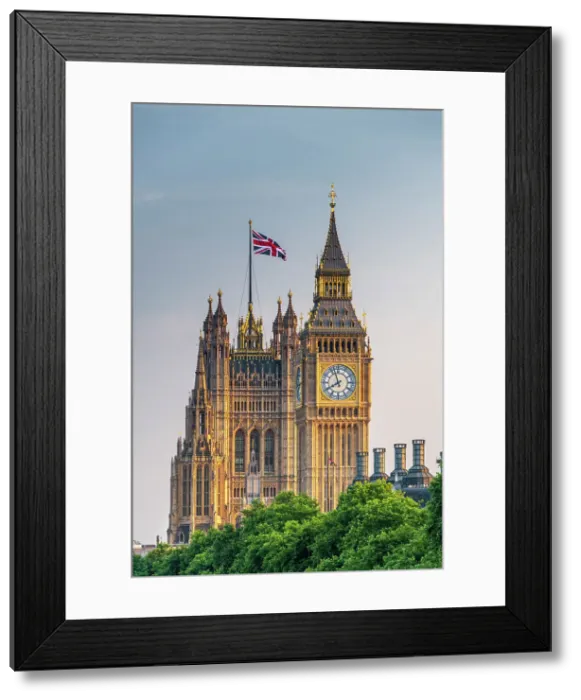 Framed Print : UK, England, London, Houses of Parliament, Big Ben beside the River Thames Framed Print : UK, England, London, Houses of Parliament, Big Ben beside the River Thames